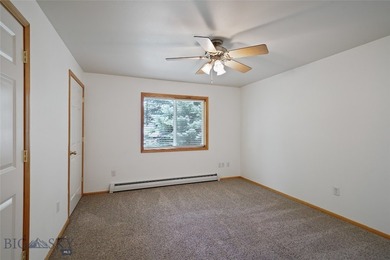 Welcome to 625 N 5th Ave Unit V! This refreshed, move-in ready - photo 16