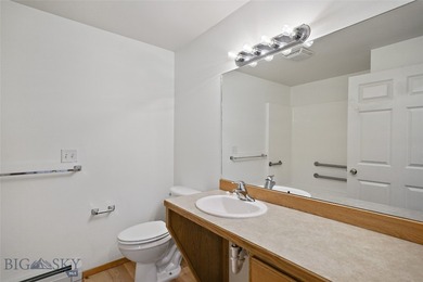 Welcome to 625 N 5th Ave Unit V! This refreshed, move-in ready - photo 22