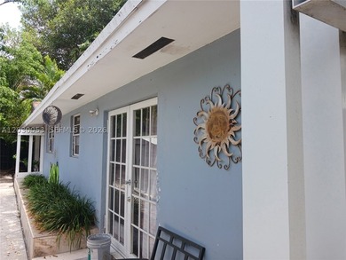 A fantastic, detached DUPLEX/MULTIFAMILY property available - photo 7