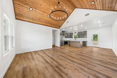 Additional listing photo 2