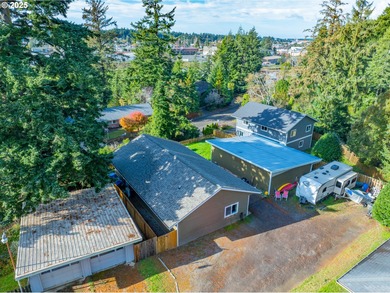 Coos Bay Townhome/Townhouse For Sale in Northbend Oregon