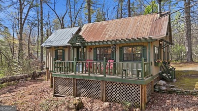 Experience elevated mountain living in this beautiful Lake Rabun - photo 1