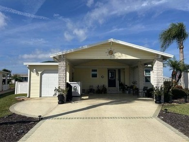 (private lake, pond, coastal) Home For Sale in Sebring Florida