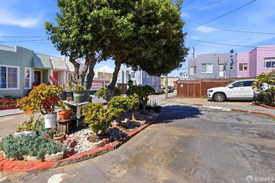 Perfect condo alternative in a quiet cul-de-sac nestled in Outer - photo 4