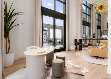 Welcome to Renaissance Penthouse Residence 2204, a recently - photo 11