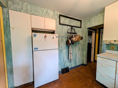 Welcome to the quintessential lake house in the storybook - photo 15