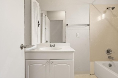 Opportunity knocks just blocks from UC Berkeley! This vacant - photo 16