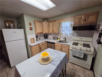 Come and see this wonderful and cozy home located in the