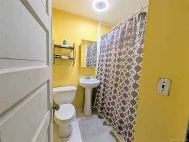 Welcome to the quintessential lake house in the storybook - photo 21