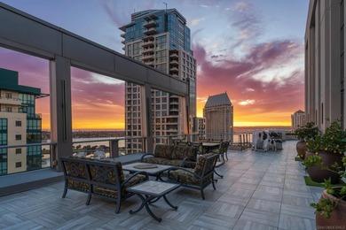 Welcome to Renaissance Penthouse Residence 2204, a recently - photo 22