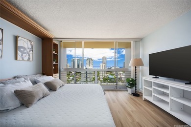 Rarely available high-floor split-level townhouse style living - photo 23
