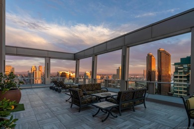 Welcome to Renaissance Penthouse Residence 2204, a recently - photo 28