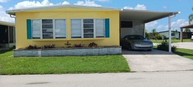 (private lake, pond, creek) Home For Sale in N Ft Myers Florida