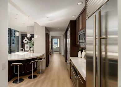 Welcome to Renaissance Penthouse Residence 2204, a recently - photo 31