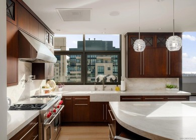 Welcome to Renaissance Penthouse Residence 2204, a recently - photo 33