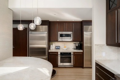 Welcome to Renaissance Penthouse Residence 2204, a recently - photo 36