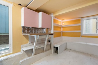 Opportunity knocks just blocks from UC Berkeley! This vacant - photo 40