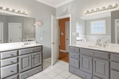 You must come see this beautiful home sitting on an acre lot in - photo 42