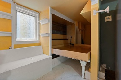 Opportunity knocks just blocks from UC Berkeley! This vacant - photo 43