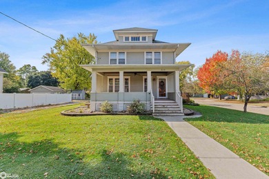 Clear Lake Home For Sale in Clear Lake Iowa