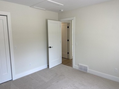 728 and 730 are mirror images, new construction 2 large bedrooms - photo 12