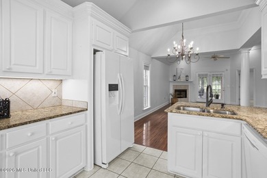Move-in ready and absolutely immaculate. This charming 2-bedroom - photo 13