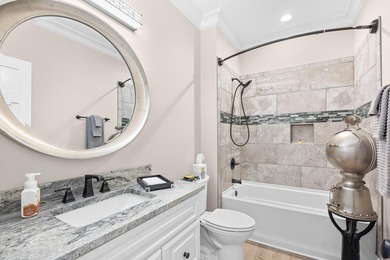 Stunning, custom-built home located on a double lot in a small - photo 22