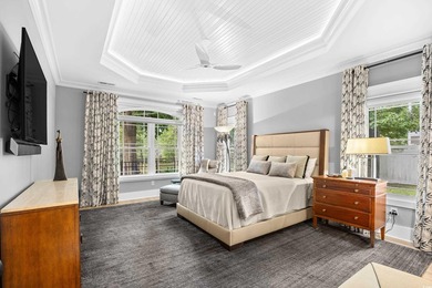 Stunning, custom-built home located on a double lot in a small - photo 23