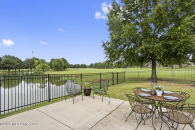 Move-in ready and absolutely immaculate. This charming 2-bedroom - photo 28