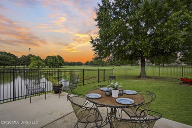 Move-in ready and absolutely immaculate. This charming 2-bedroom - photo 29