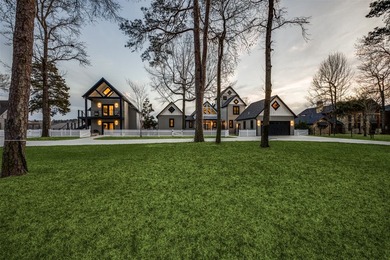 STUNNING & BEAUTIFULLY UPDATED multi-generational property HAS - photo 5