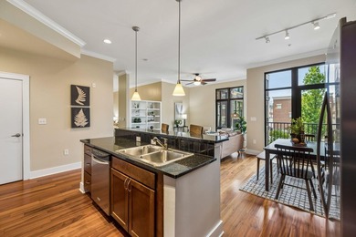 Beautifully updated 1-bedroom, 1-bath condo in downtown - photo 17