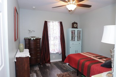 Located in desirable Indian River Estates, this well-maintained - photo 10