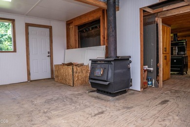 Remote, private, and surrounded by nature, this off-grid hunting - photo 15
