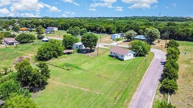 (private lake, pond, creek) Home For Sale in Farmersville Texas
