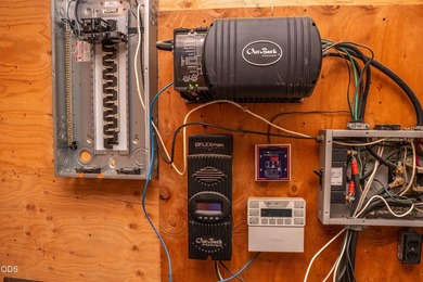 Remote, private, and surrounded by nature, this off-grid hunting - photo 21
