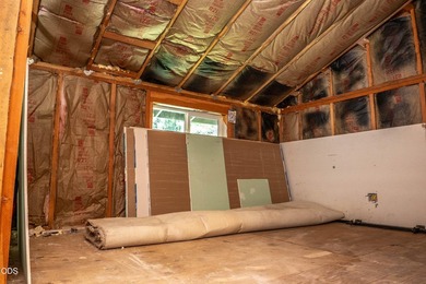 Remote, private, and surrounded by nature, this off-grid hunting - photo 23