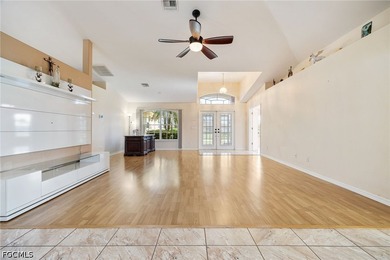 Welcome to this beautifully maintained 3-bedroom + den, 2-bath - photo 10
