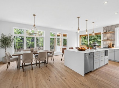 Discover this sumptuous new home located in a sought-after - photo 8