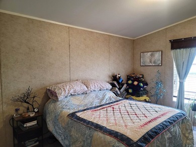 Charming home, that shows well and is very inviting as you step - photo 11