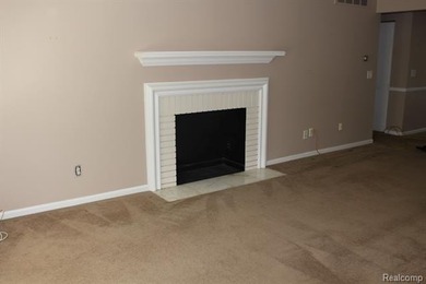 2-bedroom condo is nestled in a quiet neighborhood. The exterior - photo 11