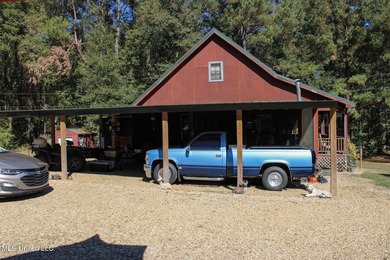 MULTI HOME PROPERTY! Welcome to your outdoorsman's paradise -- - photo 12