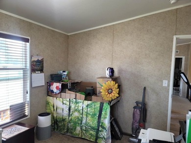 Charming home, that shows well and is very inviting as you step - photo 13