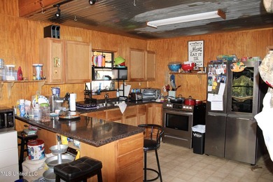 MULTI HOME PROPERTY! Welcome to your outdoorsman's paradise -- - photo 13