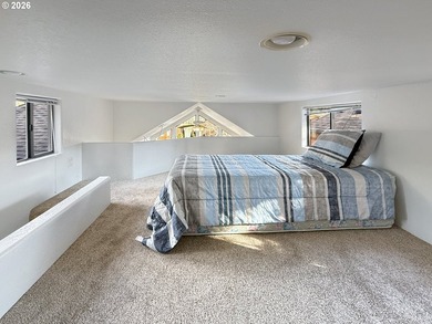 Fully refurbished River Cottage in the quiet Chetco River Resort - photo 14
