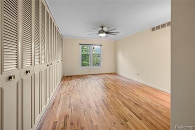 2-bedroom condo is nestled in a quiet neighborhood. The exterior - photo 22