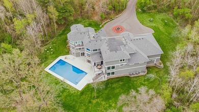 A remarkable Charles Cudd masterpiece set on 10 wooded acres in - photo 22