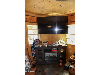 MULTI HOME PROPERTY! Welcome to your outdoorsman's paradise -- - photo 23