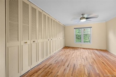 2-bedroom condo is nestled in a quiet neighborhood. The exterior - photo 23