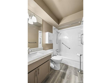 2-bedroom condo is nestled in a quiet neighborhood. The exterior - photo 27